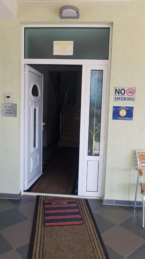 Guest House Vila Mimoza Улцин Екстериор снимка