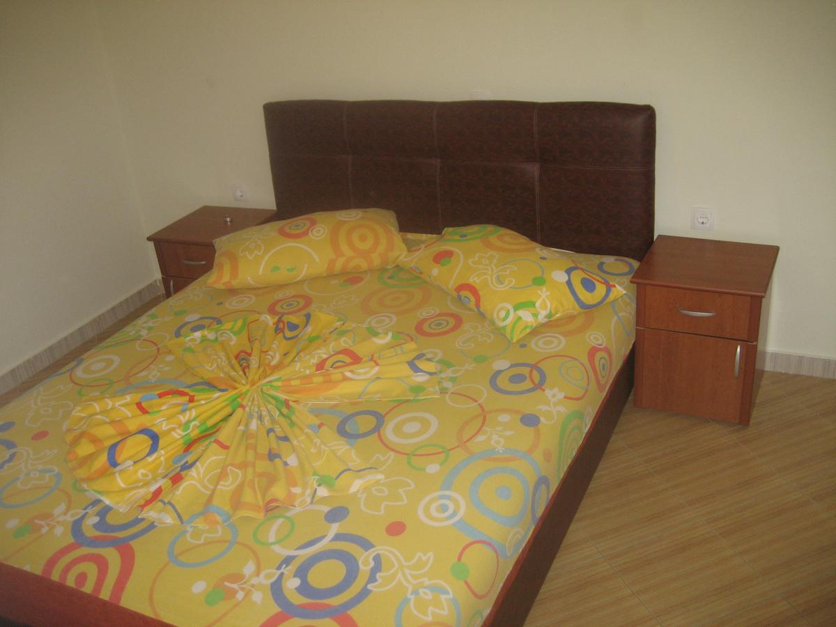 Guest House Vila Mimoza Улцин Екстериор снимка