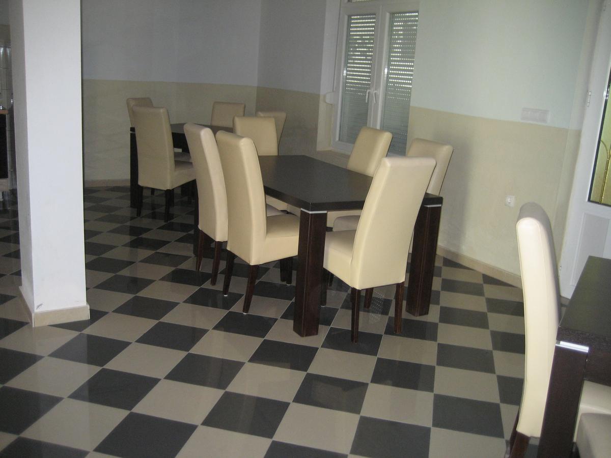 Guest House Vila Mimoza Улцин Екстериор снимка