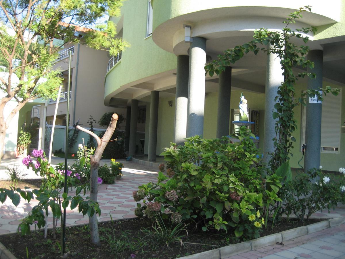 Guest House Vila Mimoza Улцин Екстериор снимка